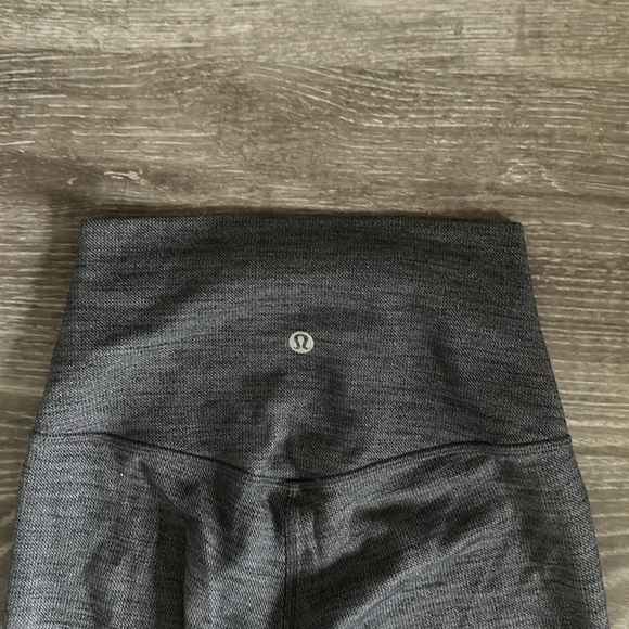 Lululemon Women's Align Pant 25" Size 2 - Picture 5 of 7